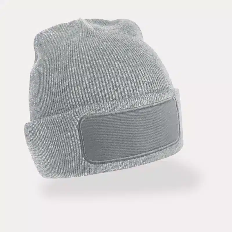 Bonnet tricoté avec écusson – Image 6