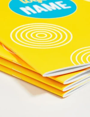 Brochure agrafée