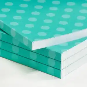 Brochure dos carré collé