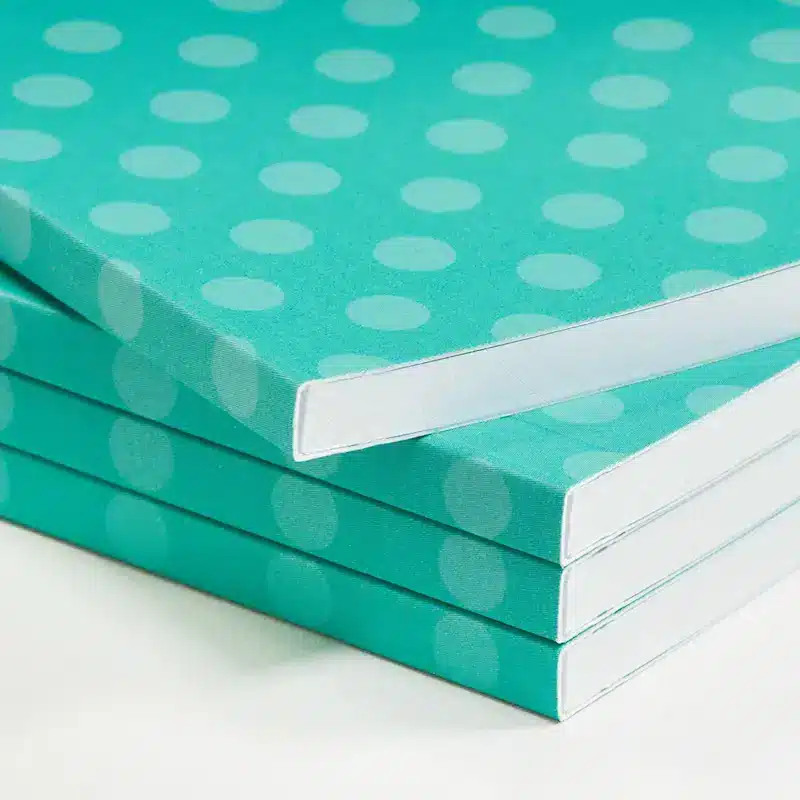 Brochure dos carré collé