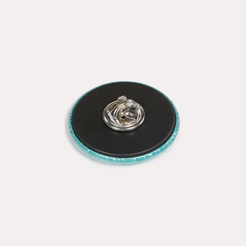 Badge – Image 5