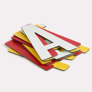 Lettres découpées