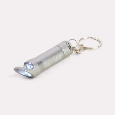 Porte-clé avec lampe et ouvre-bouteille