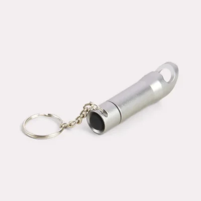 Porte-clé avec lampe et ouvre-bouteille – visuel 2