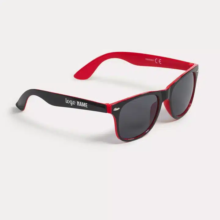 Lunettes de soleil de couleurs mélangées