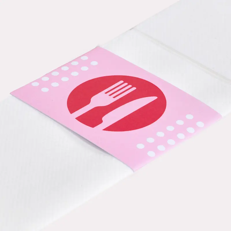 Serviette pliée en pochette à couverts (Airlaid) – Image 2
